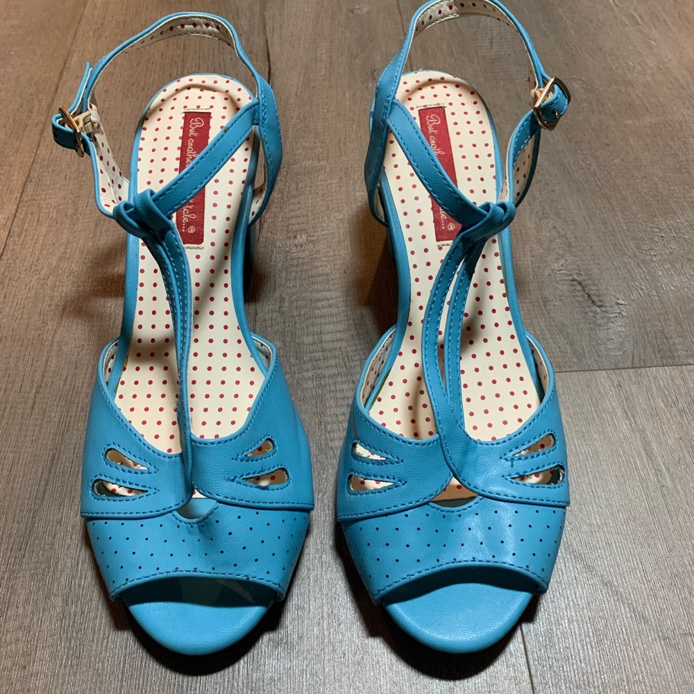 Vintage Inspired Blue Women's Heeled Sandals